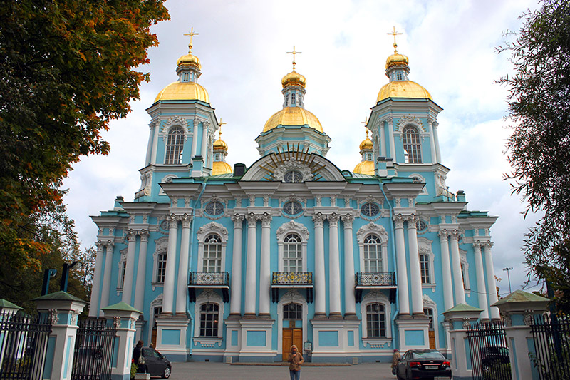 La Catedral de San Nicolás de los Marinos. San Petersburgo