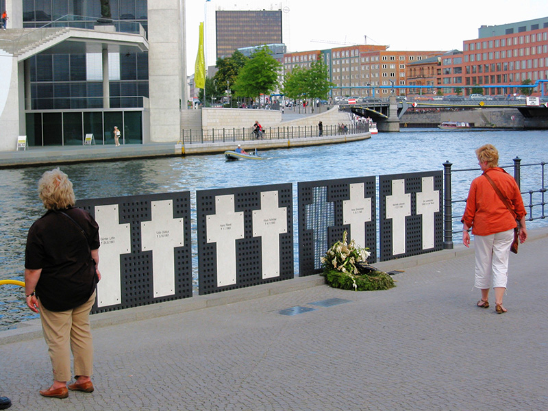 Berlín: Monumento a las orillas del río Sprea
