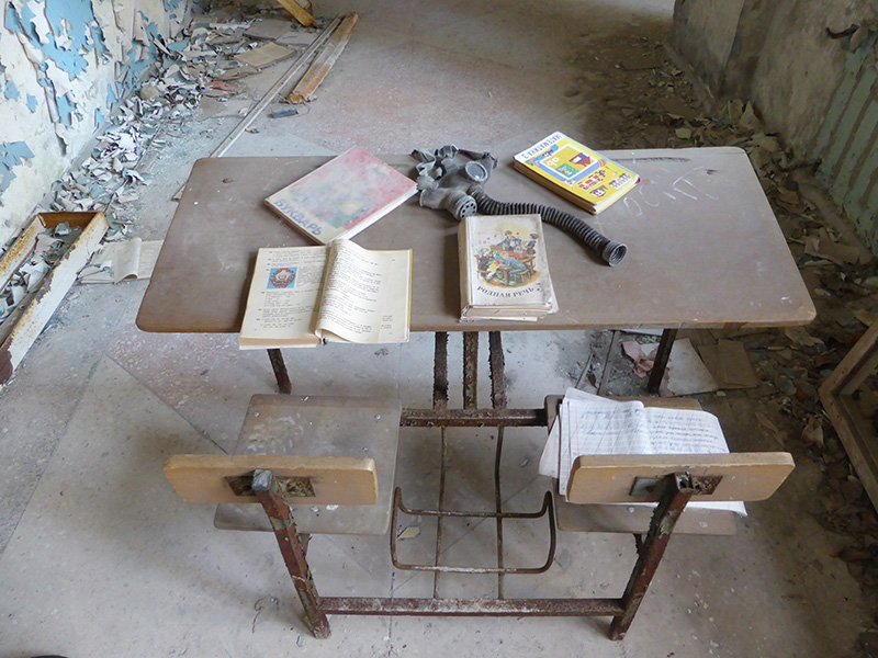 Colegio abandonado dos días después del desastre, Chernóbil