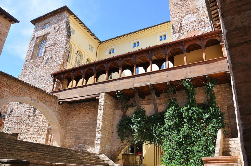 Umbría: Spello, Piazza della Loggia