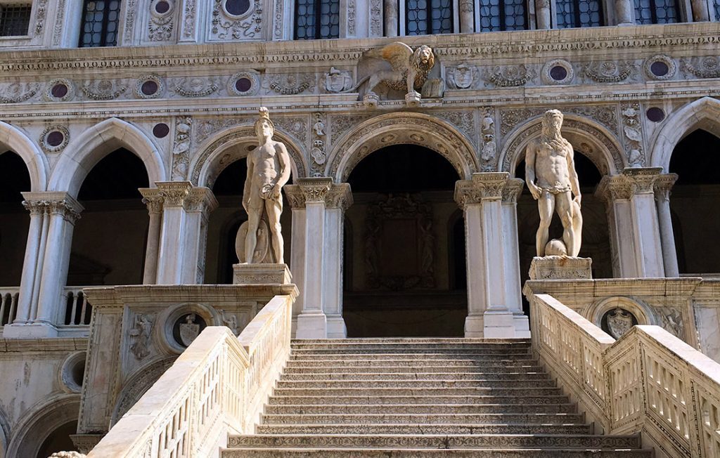 Palazzo Ducale, la Scala dei Giganti