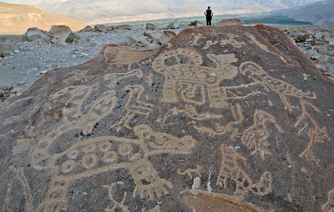 Arequipa, los Petroglifos de Toro Muerto