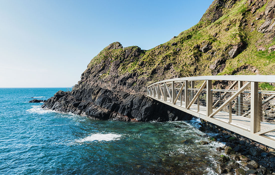 Sendero de los Gobbins