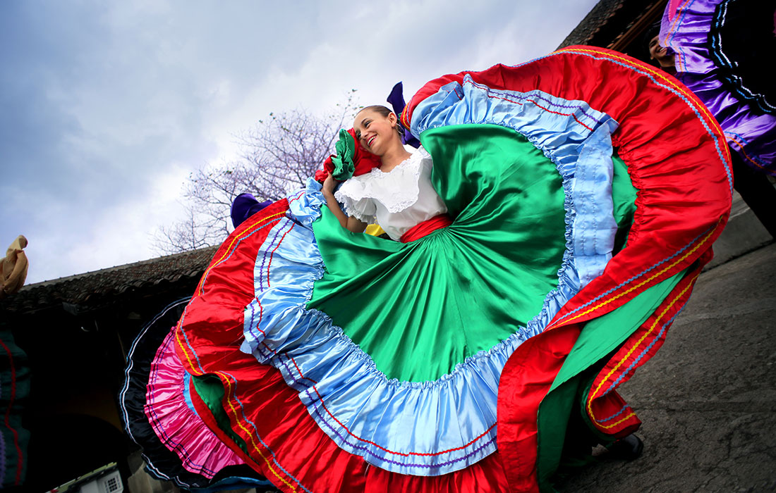 Las Fiestas de Palmares en Costa Rica Revista de Viajes Magellan