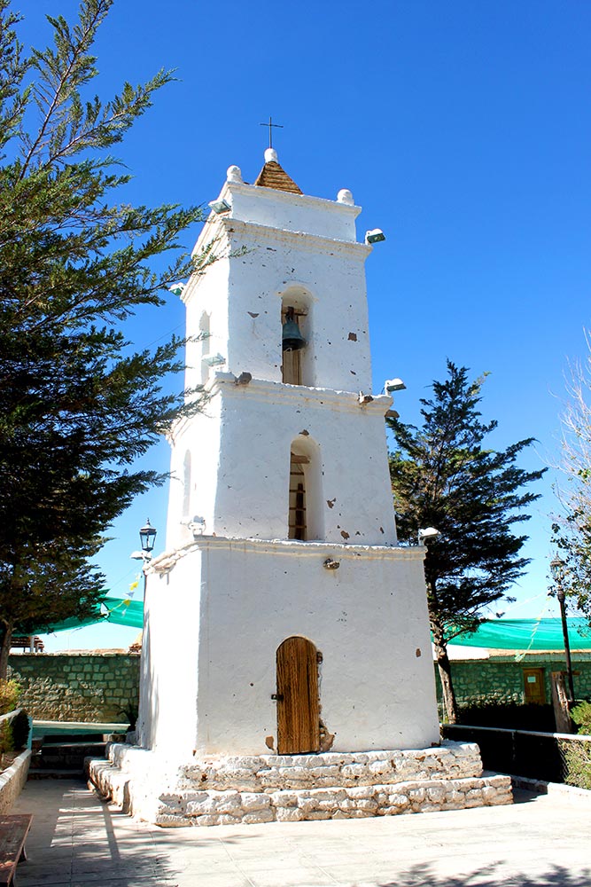 Desierto de Atacama. Campanario iglesia de Toconao